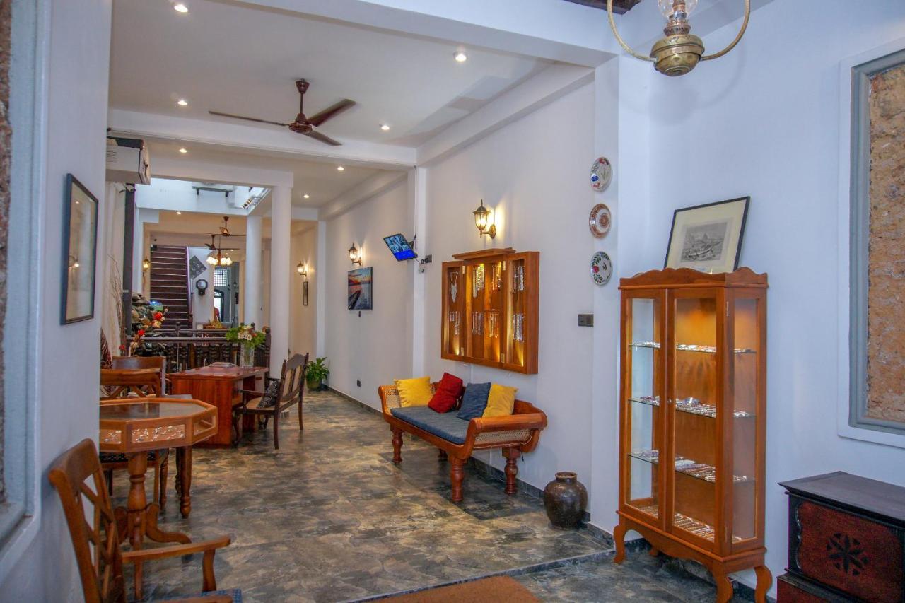 Dutch * Galle